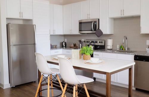 Arlington Condo | Regency Retreat