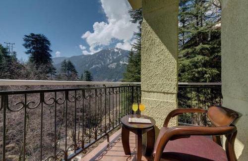 Manali Hotel | Regenta Place Green Leaf Manali- A Centrally Heated Resort