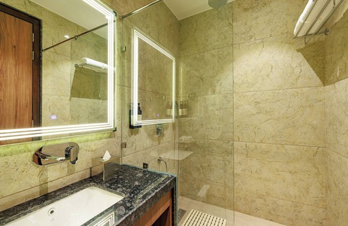Jaipur District Hotel | Regenta Place Jaipur, Sirsi Road