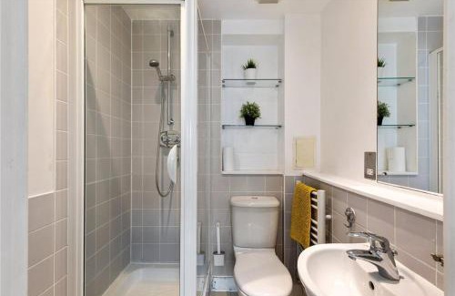 Hoxton Apartment | Regents Canal