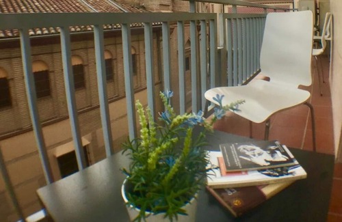 Cervantes House | Regina apartment in Granada