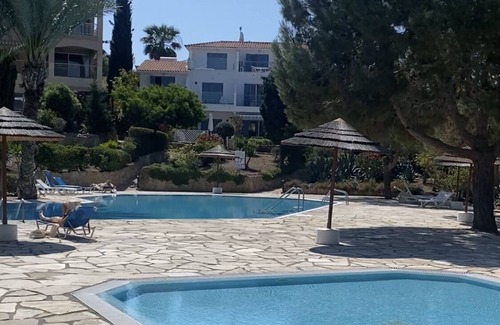 Moutallos Apartment | Regina Gardens 1, Venus Beach -6 min, Sunset Sea View, Gated Complex