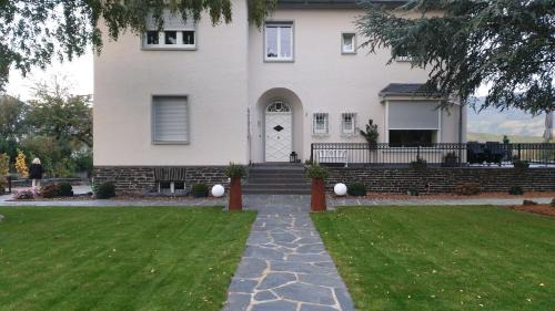 Leiwen Apartment | "REH"-sidenz Moselschleife
