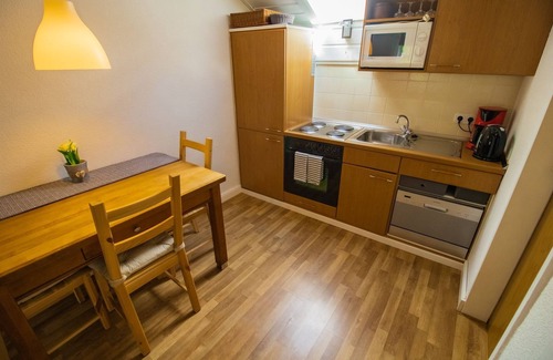 Detern Apartment | Reiterhaus - Ferienhof Am Birkensee, 55125
