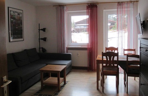 Weissenstadt Apartment | Reiterhof Finkenmühle Fewo Luna - Ferienwohnung Luna mit Terrasse