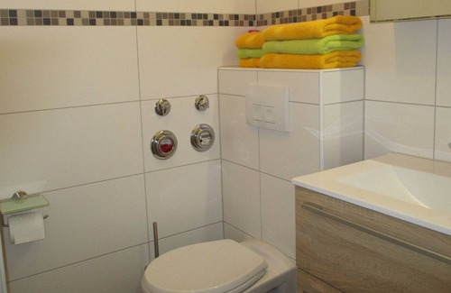 Weissenstadt Apartment | Reiterhof Finkenmühle Fewo Wicky - Ferienwohnung Wicky mit Balkon