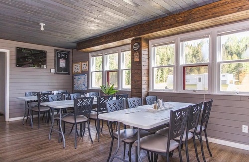 Lac-Casault Hotel | Relais de la Cache