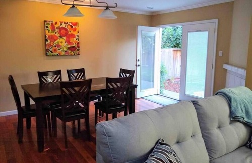 West San Jose House | Relax! 1K & 2Q House, 2 Car Garage, Central, Lg Yd