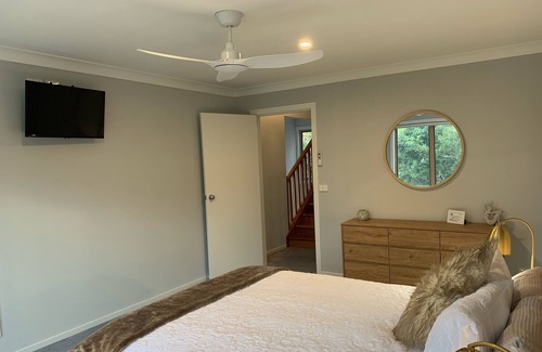 Long Beach Villa | Relax a while - LIZZIE'S at beautiful Long Beach
