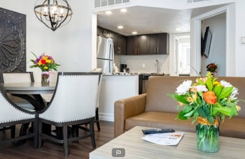 Las Vegas Apartment | Relax and Enjoy the Super Bowl in luxury!