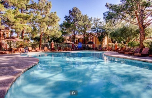 Las Vegas Apartment | Relax and Enjoy the Super Bowl in luxury!