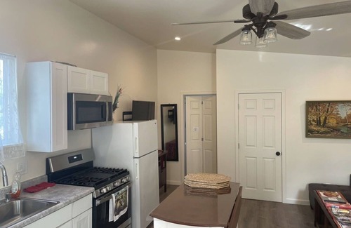 Atascadero House | Relax and enjoy the peaceful oasis in beautiful central costal California n