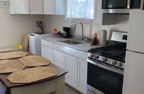 Atascadero House | Relax and enjoy the peaceful oasis in beautiful central costal California n