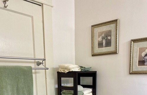 Brownsboro Village House | Relax and put your feet up!