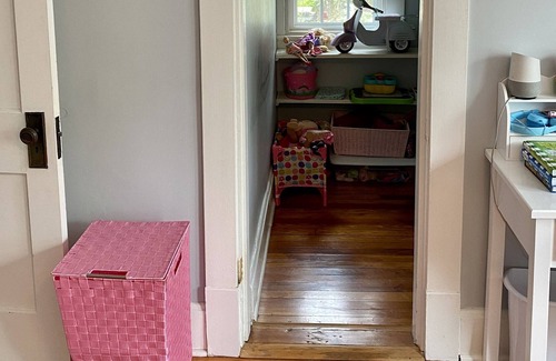 Brownsboro Village House | Relax and put your feet up!