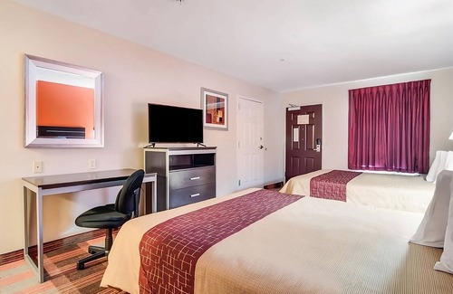 Mableton Hotel | Relax and Recharge! Free Parking, Minutes to Heritage Park & River Line Park