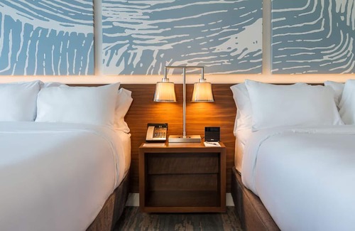 Central Beach Hotel | Relax and Unwind! 3 Relaxing Units, Two Heated Pools!