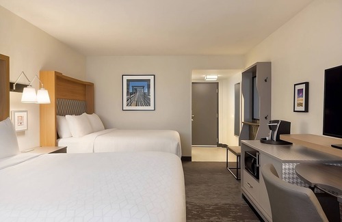 Fort Worth Hotel | Relax and Unwind! 3 Family-friendly Units! Indoor Pool, Close to Fort Worth Zoo!