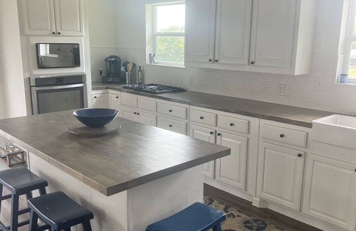 Kingston House | Relax and Unwind in a Home overlooking Lake Texoma