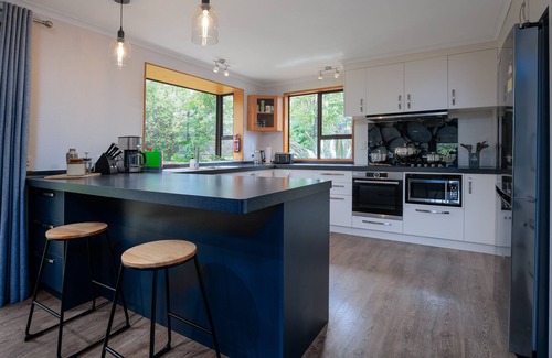 Blenheim House | Relax and unwind in your home away from home in a large private home
