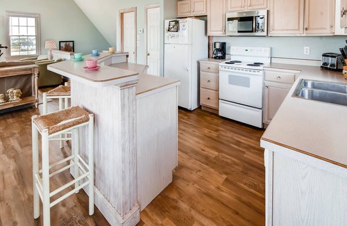 Rodanthe House | Relax at Brightwaters! Oceanview Dog Friendly w/Hot Tub and Close Beach Access