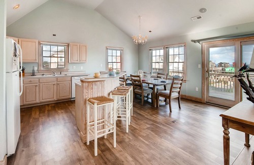 Rodanthe House | Relax at Brightwaters! Oceanview Dog Friendly w/Hot Tub and Close Beach Access