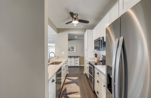 Ocean View House | Relax at the Beach over looking the Bay