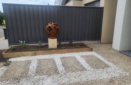 Normanville House | Relax at The Bunker - Normanville. Great views, modern and spacious.
