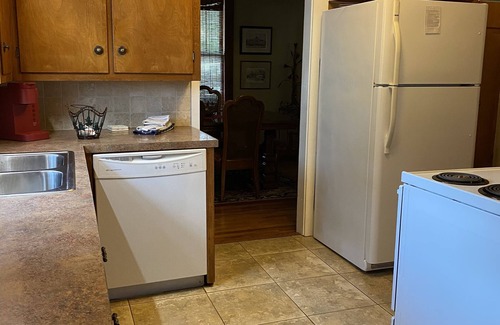 Bon Secour House | Relax at the Taylor House in Historic Bon Secour!