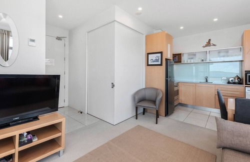 Taupo Cottage | Relax at Waimahana - Taupô Holiday Apartment