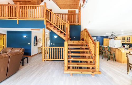 Big Creek House | Relax at Windsor Cove Norris Lake - 7 BR, 4,700 Sq ft, 2 Story Dock, Fire Pit