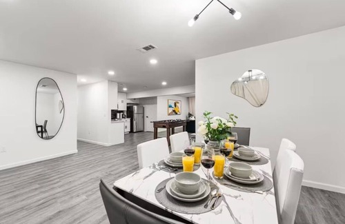West Arlington House | Relax by the POOL in Arlington TX 3B2B home. 10 min from AT&T Stadium/Six flags
