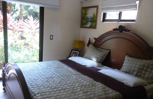 Santa Barbara Condo | Relax. Enjoy. Beach Hop. The Oaks Condo.