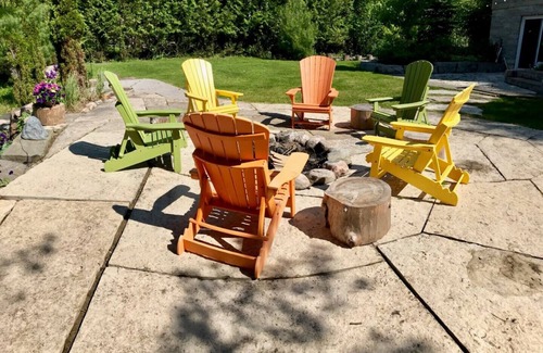 Bala House | Relax, enjoy carefree family time beautiful Lake Muskoka Cottage on Acton Island