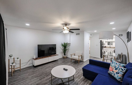 San Marquis Apartment | Relax FULL 2br/2b w/Pool & Spa Near OldTown & Bars