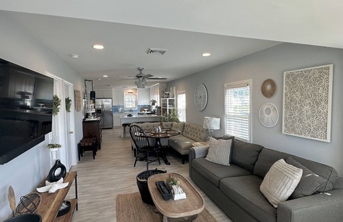 Villas Cottage | Relax here with beach views, steps to the beach, fenced in yard, pet friendly