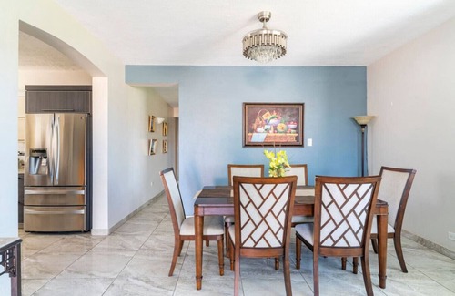 Maleza Baja House | Relax Home Plenty Space Near The Airport - 4min
