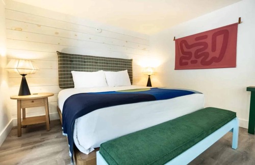 Stowe Area Hotel | Relax in a Spacious Room Surrounded by Nature! Outdoor Pool!