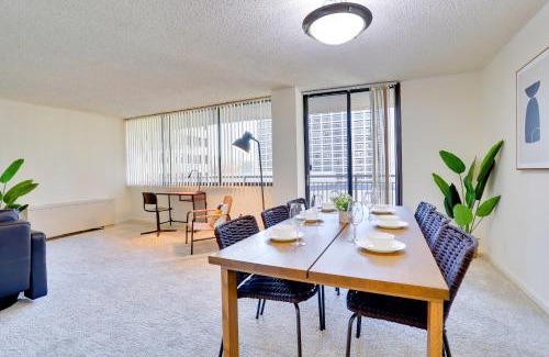 Crystal City Apartment | Relax in an Apt Close a The Best Landmarks