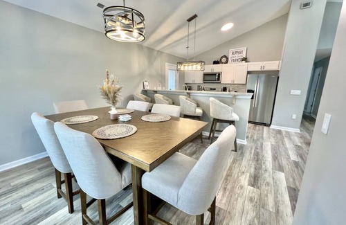 Greensboro House | Relax in an inviting Boho Bungalow inspired home! Near DT GSO