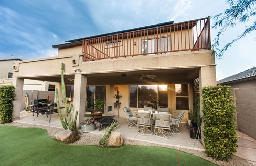 A-M Ranch House | Relax in comfortable energy of 3Bd 3Ba Golf Course View, doggy door, pool table