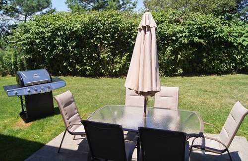 Eastward Look House | RELAX in our clean beach House-AC - Walk to Scarborough