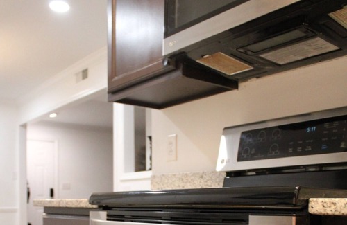 Hoover House | Relax in spacious Hoover condo