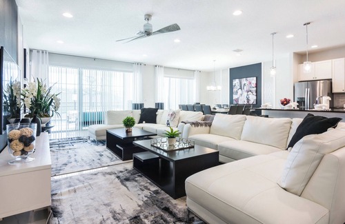 Kissimmee House | Relax in Style: Elegant Vacation Home in Orlando