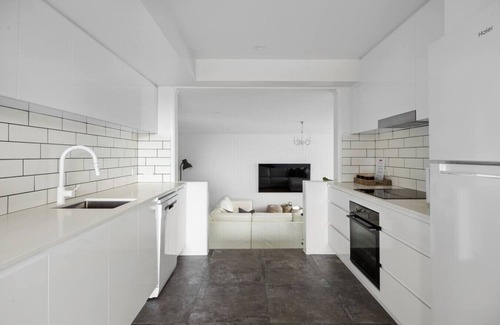 Sunshine Beach Apartment | Relax in Sunshine beach,Noosa with pool