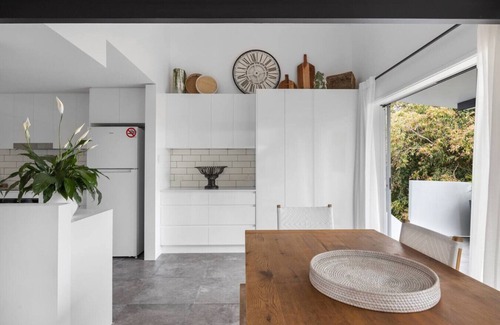 Sunshine Beach Apartment | Relax in Sunshine beach,Noosa with pool