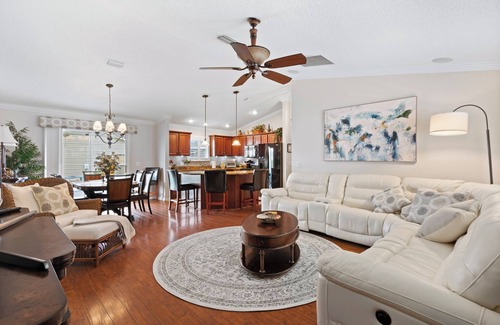 Duval House | Relax in The Villages – 3BR w/Golf Cart, Pet-Friendly & Prime Location!