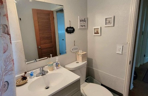 Holly Hill House | Relax in this charming house located a few minutes from the beach!
