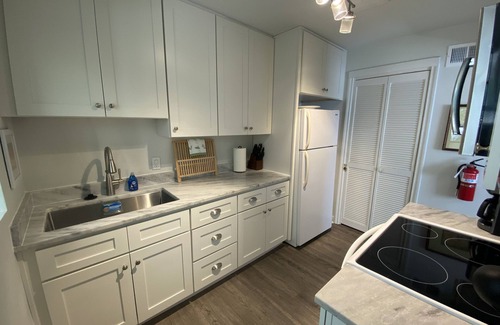 Charleston House | Relax in this Cozy Property Located Close to EVERYTHING