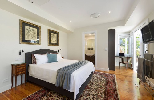 Austinmer House | Relax-Inn Austinmer. Luxury detached Guest House.